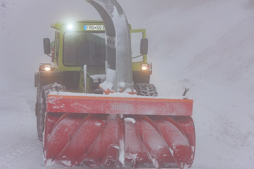 wetterbericht mit schneefall ist in den hoehenlagen des bayerischen waldes zu rechnen